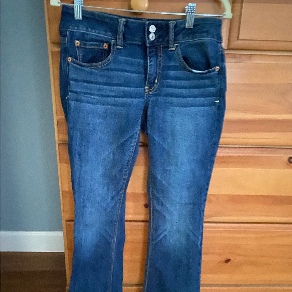 American Eagle size 6 short